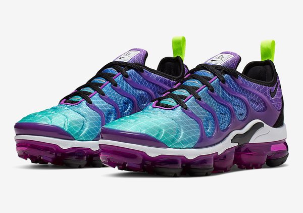 Nike Vapormax Plus trở lại với sắc tím mộng mơ và thiết kế chuyển màu đẹp mắt